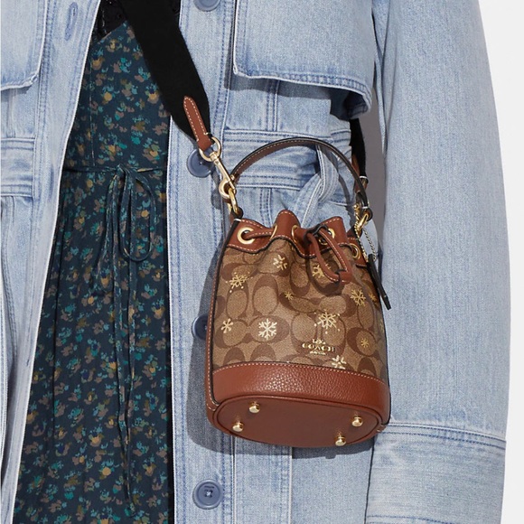 Coach Dempsey Drawstring Bucket Bag 15 In Signature Canvas With Snowflake Print - Picture 3 of 8
